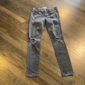Frame Black Distressed Jeans Denim 24 EUC Rexford